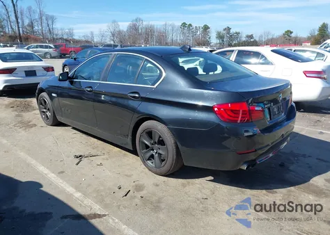 2013 BMW 528I xDrive z USA, uszkodzony, nr VIN WBAXH5C50DD114863